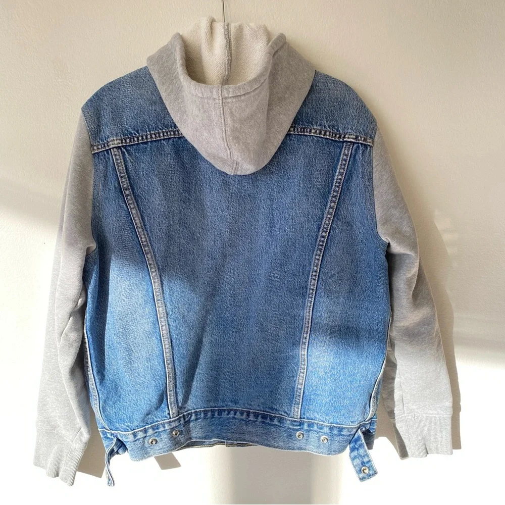 Levi’s Women's Hybrid Denim Hoodie Trucker Jacket Blue Gray 100% Cotton size S - Picture 4 of 10